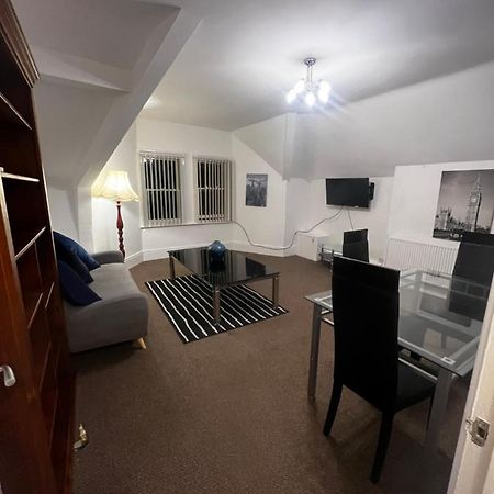 No 5 - Large 1 Bed Near Sefton Park And Lark Lane Lägenhet Liverpool Exteriör bild