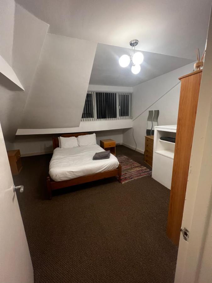 No 5 - Large 1 Bed Near Sefton Park And Lark Lane Lägenhet Liverpool Exteriör bild