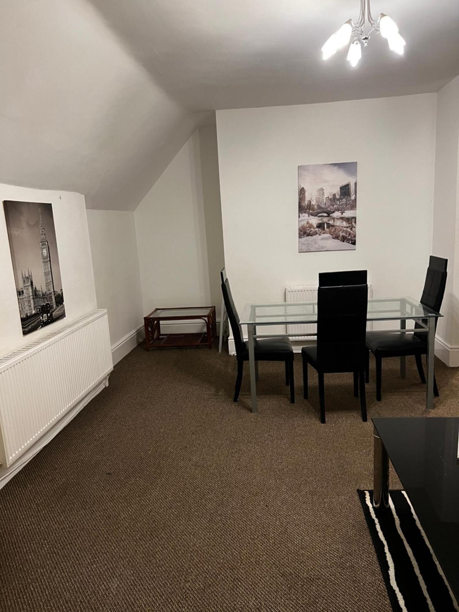 No 5 - Large 1 Bed Near Sefton Park And Lark Lane Lägenhet Liverpool Exteriör bild